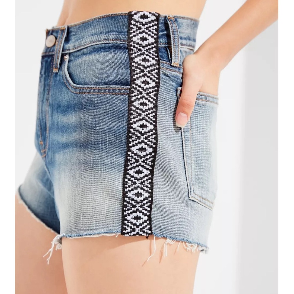 Urban Outfitters BDG Girlfriend High-Rise Denim Shorts